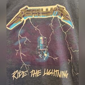 XL Ride The Lightning Metallica graphic tee
